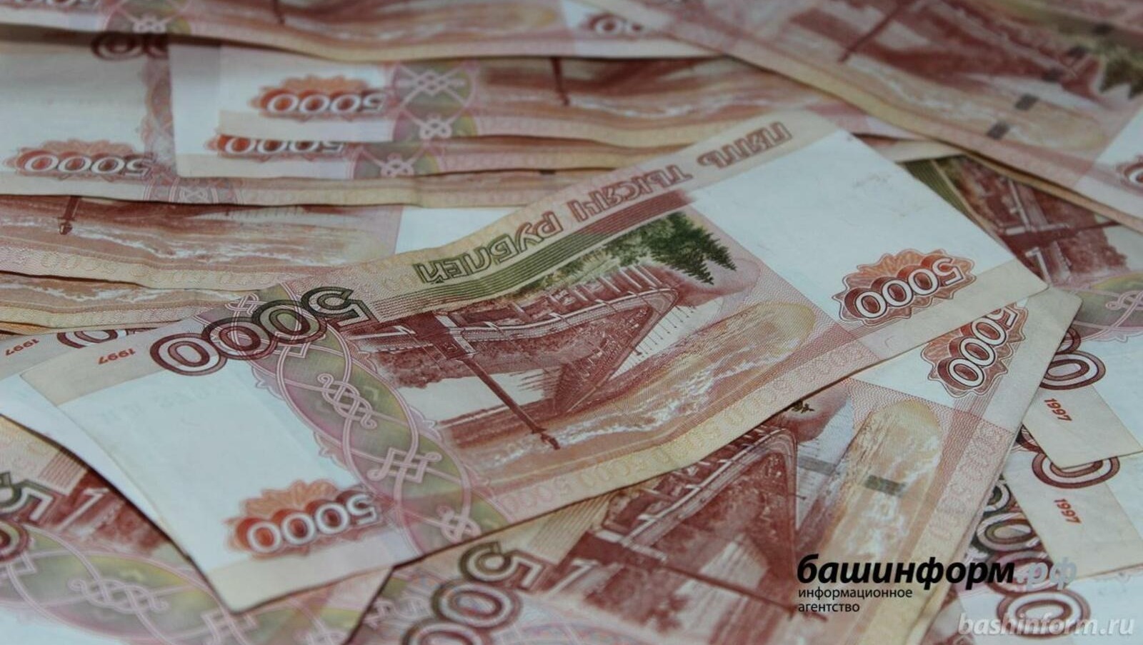 Выплаты работодателей при рождении ребенка освободят от налога