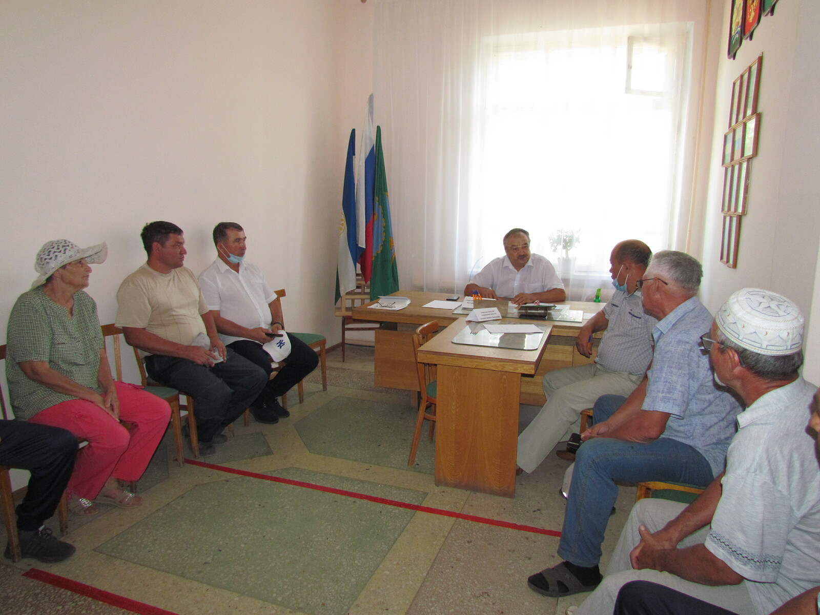 Глава администрации района Дамир Мустафин провел прием граждан в селе Никифарово