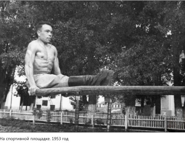 Жители села Трунтаишево встретились с земляком - 99-летним участником войны