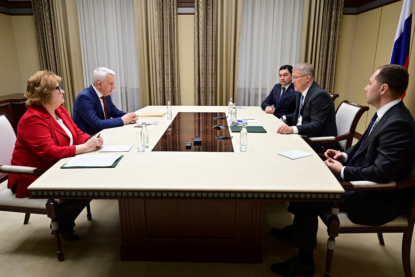 Хабиров встретился с главным внештатным кардиологом минздрава РФ