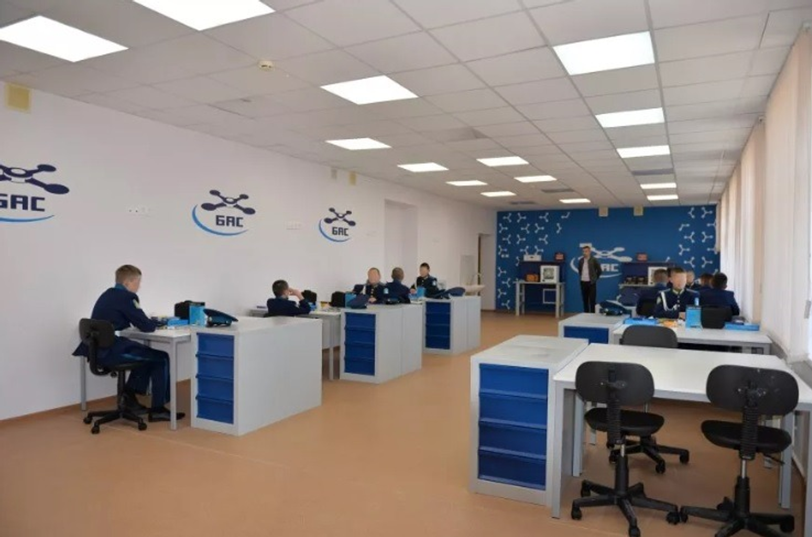 Кадеты Башкирии будут обучать школьников управлению дронами