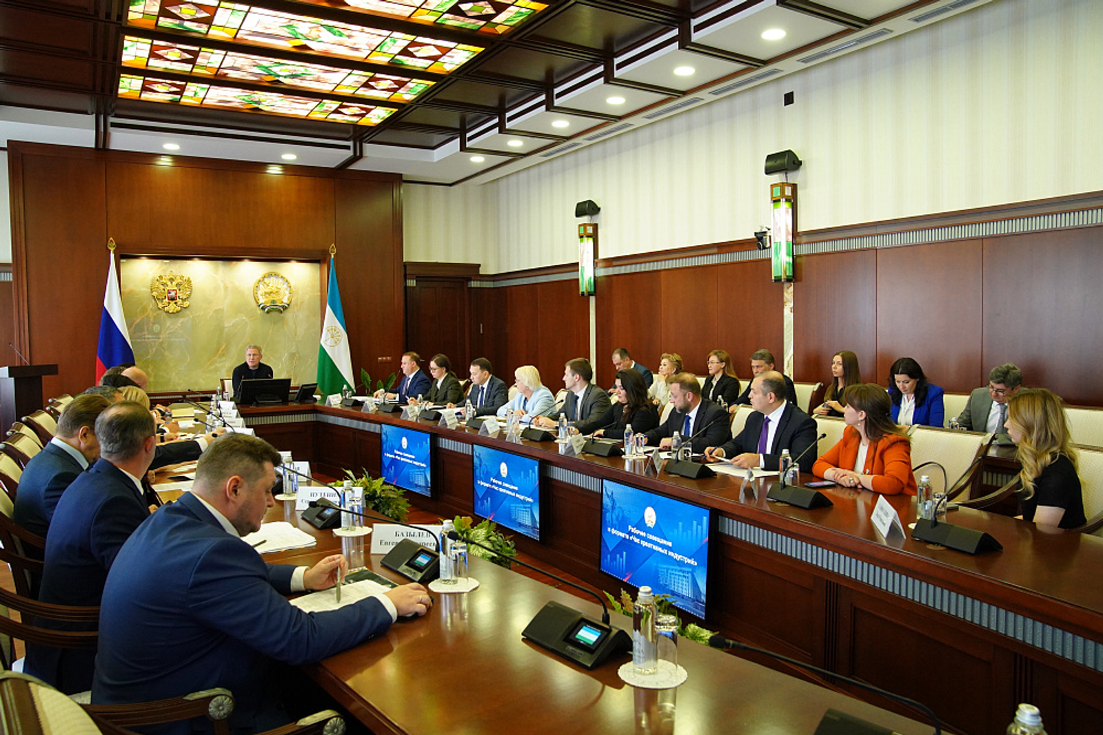 Радий Хабиров провёл первый «Час креативных индустрий»