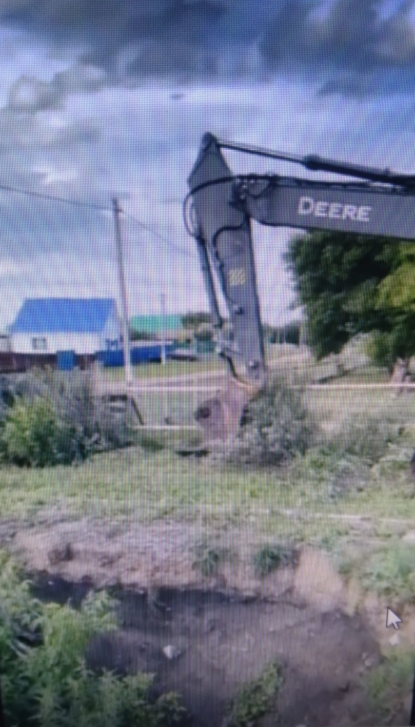 Певец Анвар Нургалиев строит мини-парк в деревне Аврюзтамак