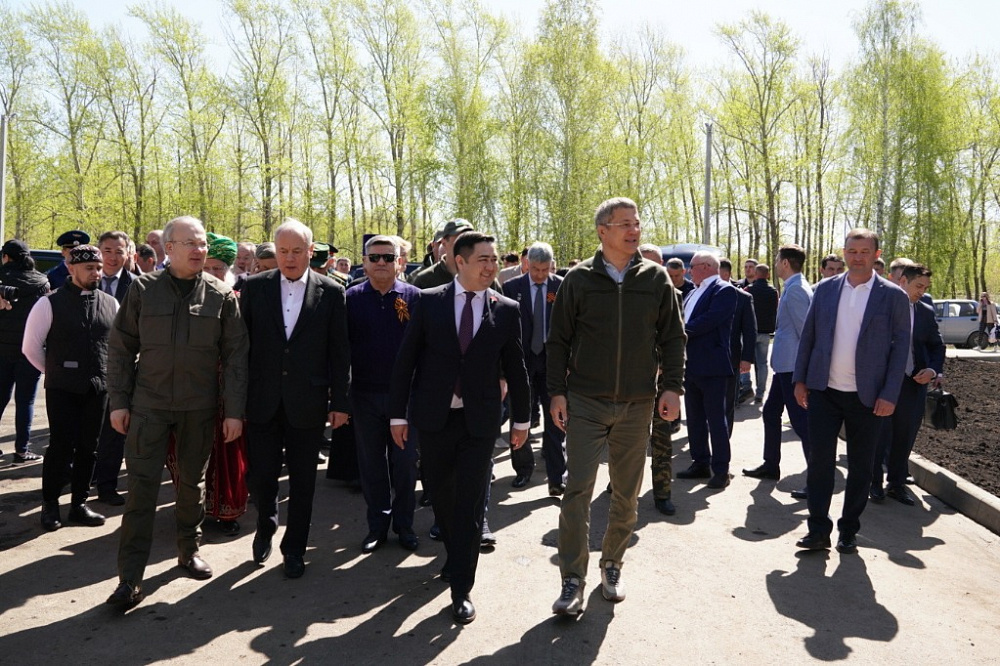 В республиканском парке «Патриот» заложили Аллею Героев и Лес Победы