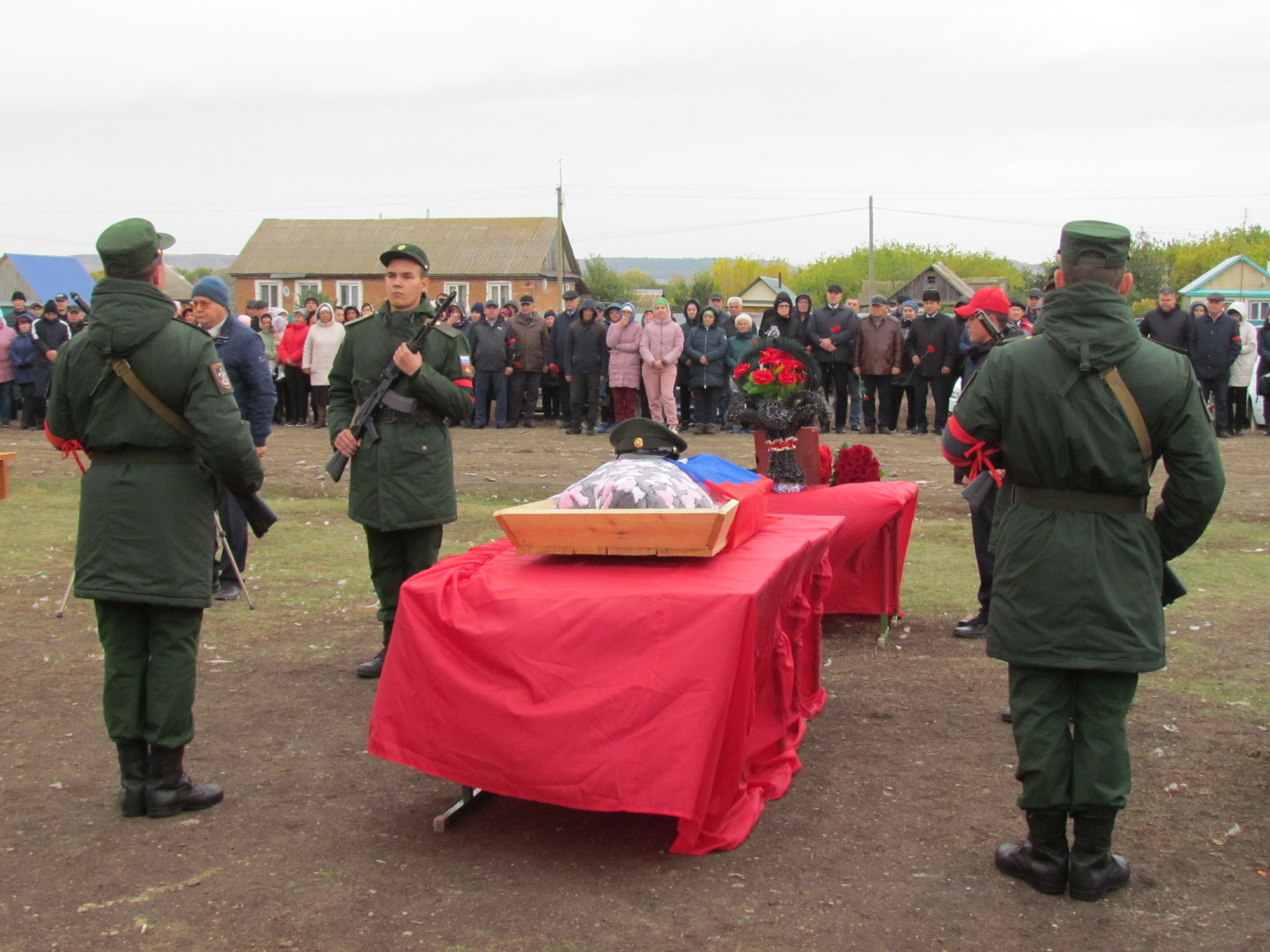 В Альшеевском районе Башкирии простились с погибшим в ходе спецоперации на Украине Айбулатом Габдулмановым