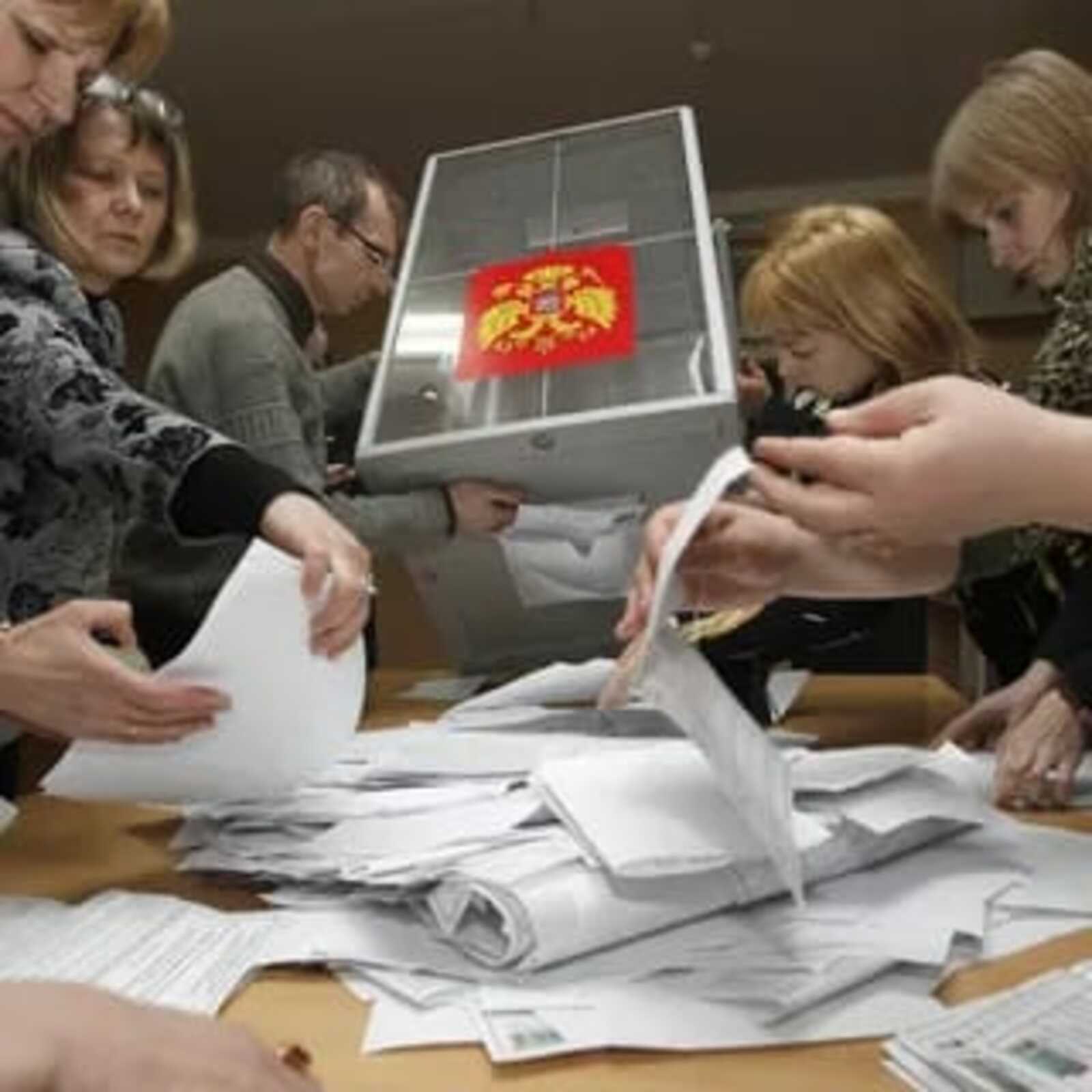 Элла Памфилова заявила о восьми подтвержденных случаях вбросов бюллетеней на выборах