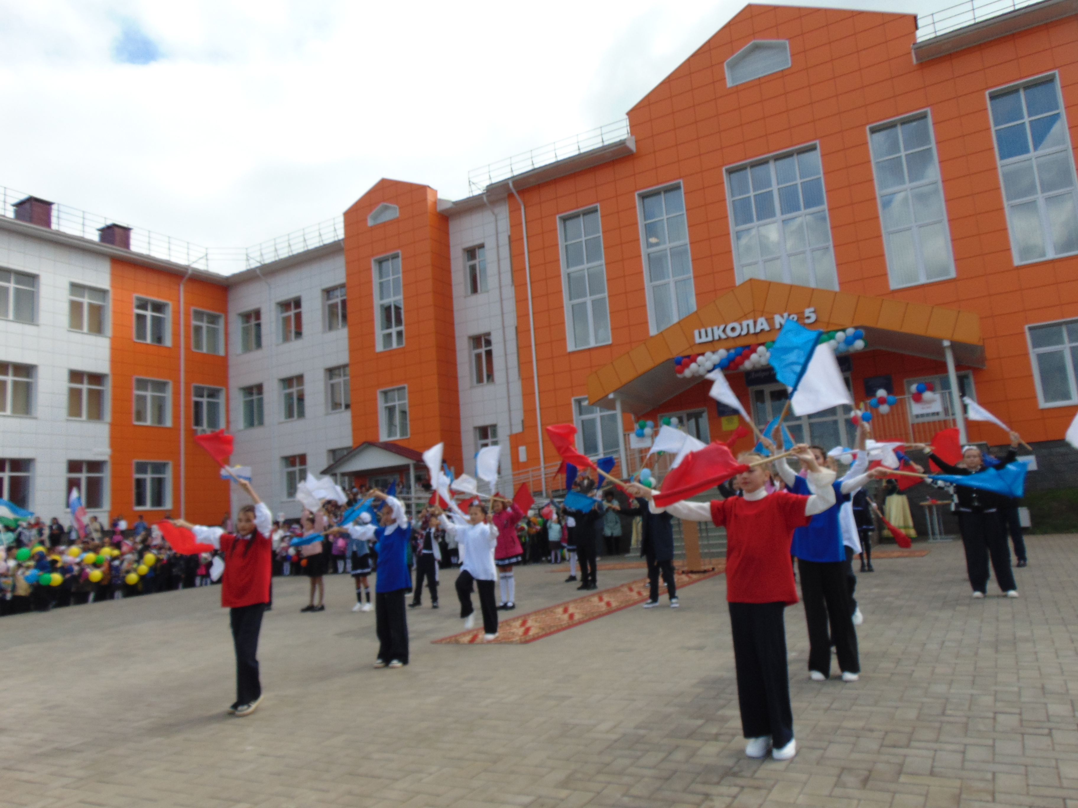 Стало радостным событием открытие школы №5 в микрорайоне Янаул