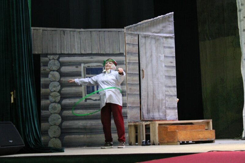 Еще одна премьера башкирского народного театра «Тамаша» прошла с аншлагом