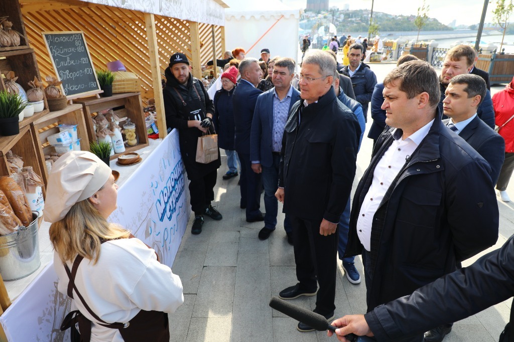 Радий Хабиров посетил фестиваль «Молочная страна-2023»