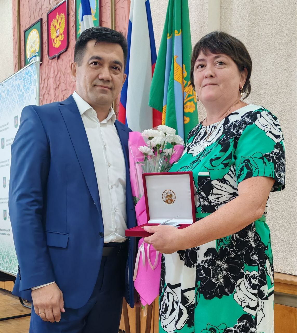 Многодетные мамы из Альшеевского района удостоились медали «Материнская слава».