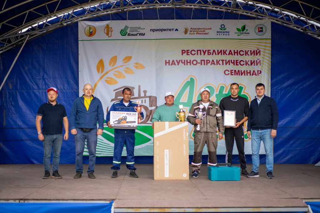 Альшеевский механизатор показал класс на "Трактор-шоу"