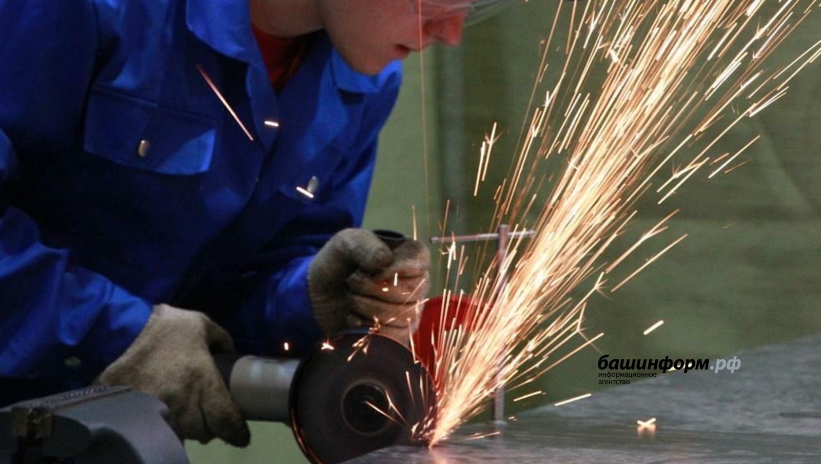 Выпускники, не сдавшие ОГЭ, смогут освоить рабочую профессию