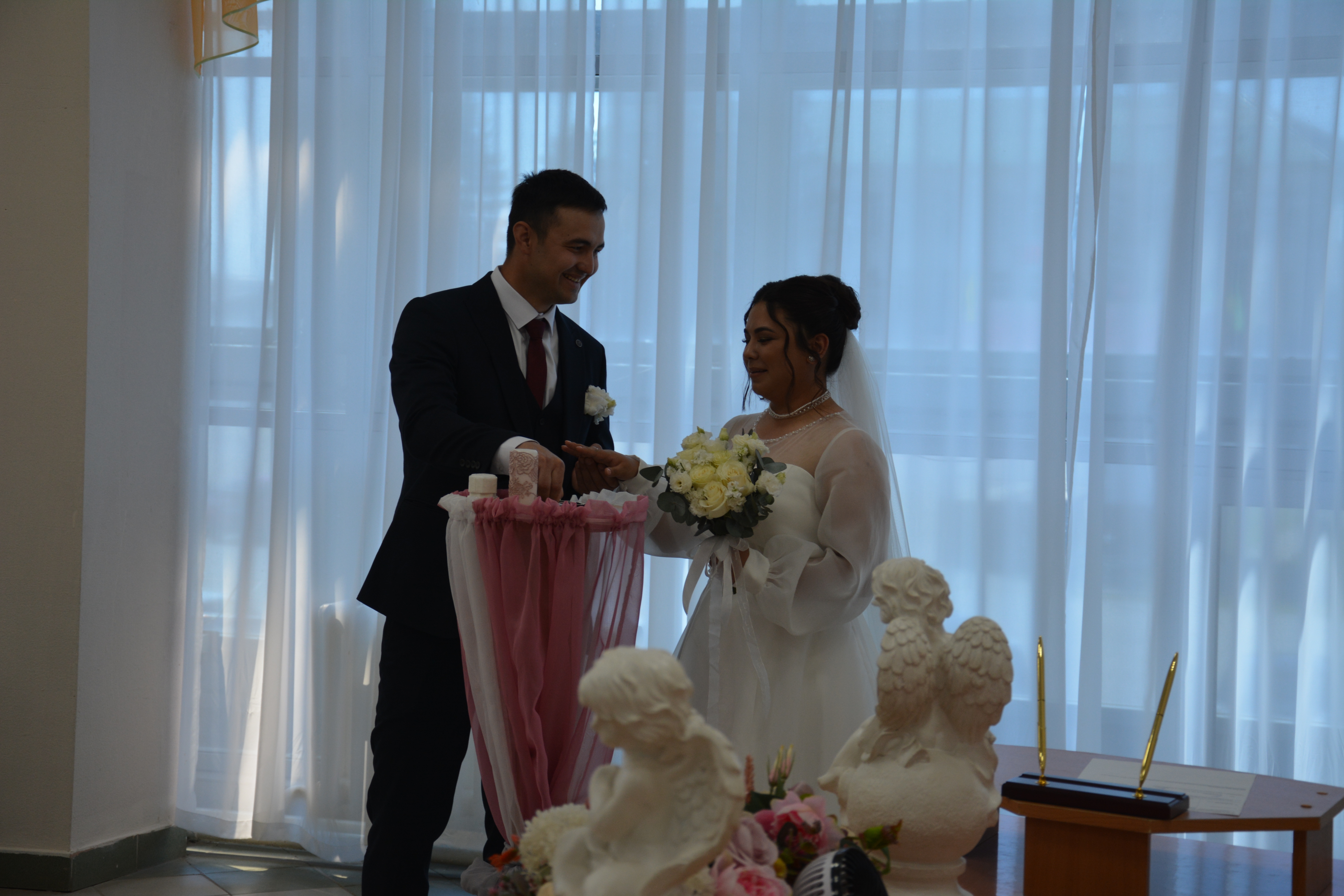 Лето пора свадебных торжеств