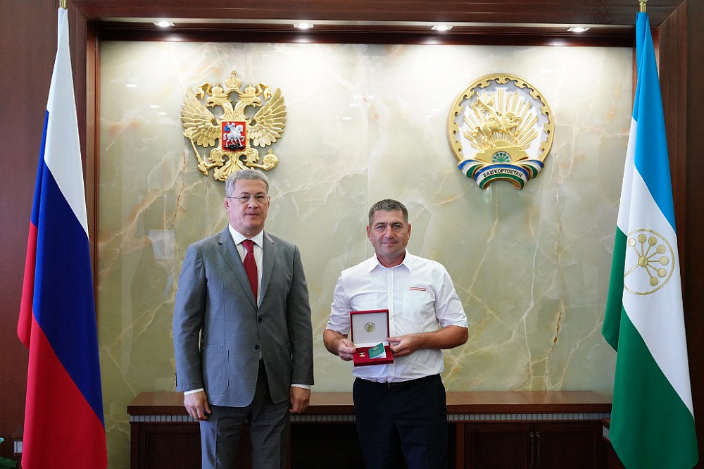Альшеевские железнодорожники удостоились государственных наград