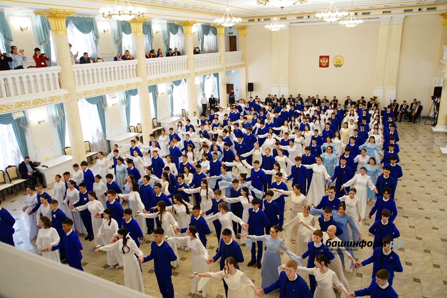 Альшеевские школьники побывали на «Балу юных шаймуратовцев»