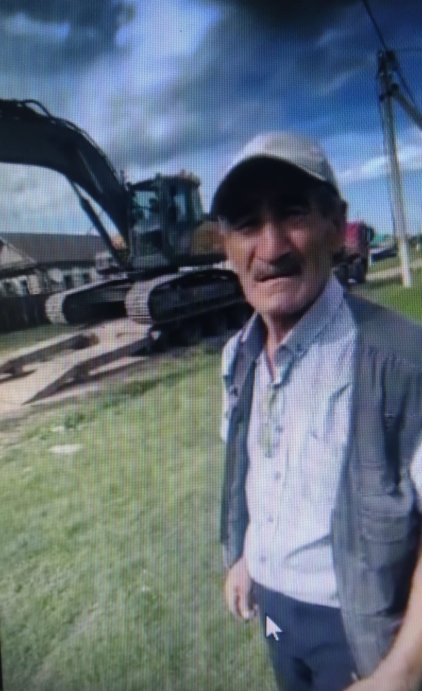 Певец Анвар Нургалиев строит мини-парк в деревне Аврюзтамак