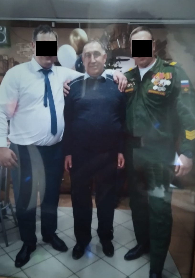 На троих один путь – Родину защищать