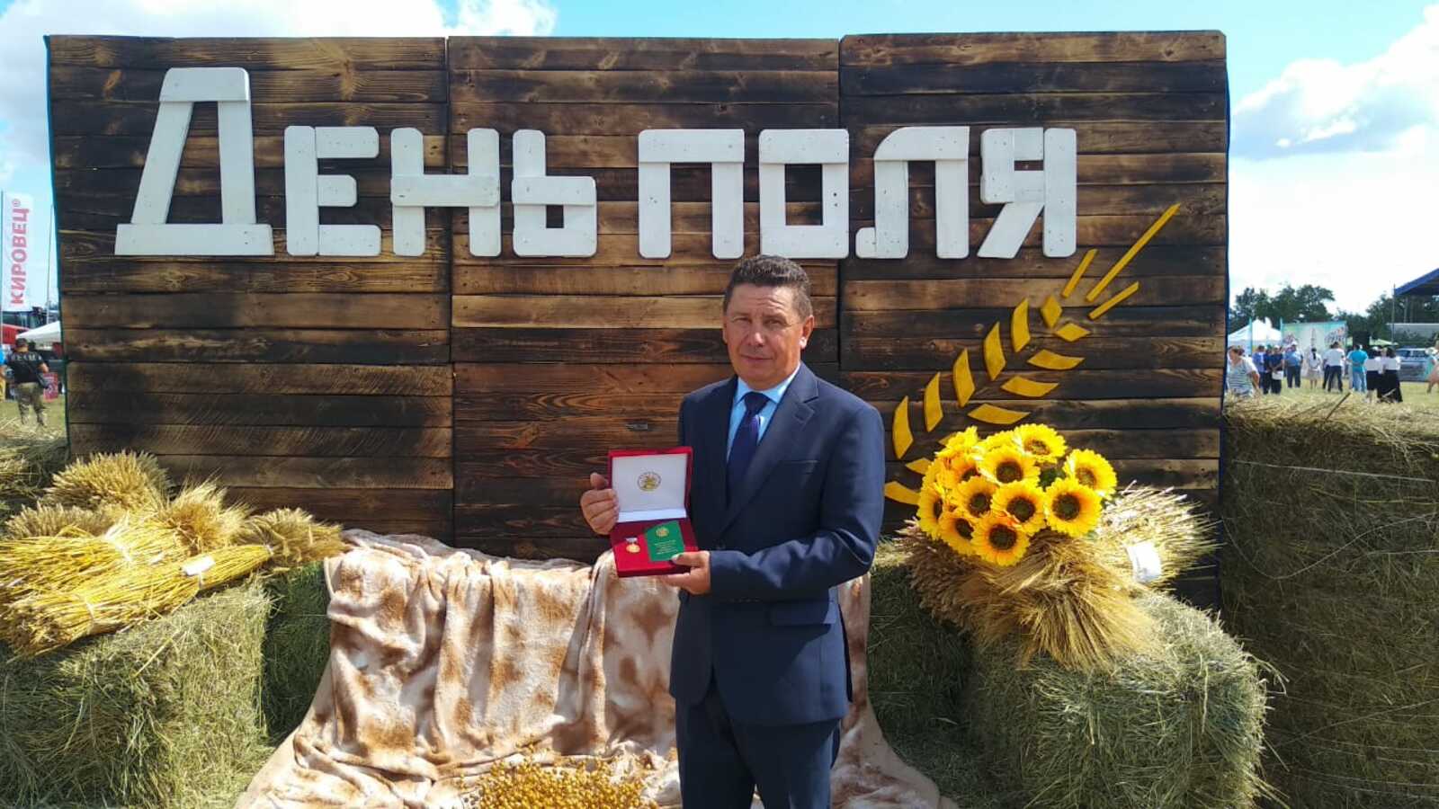 Сегодня юбилей у заслуженного работника сельского хозяйства республики Ильдара Аюпова
