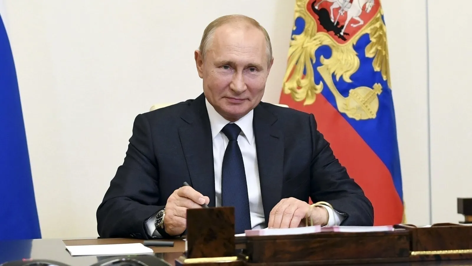 Владимир Путин объявил пасхальное перемирие