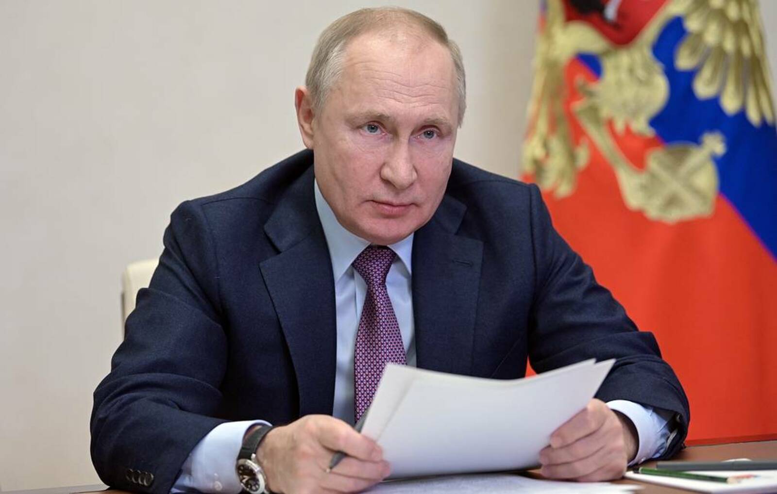 Путин провел встречу с министром обороны России