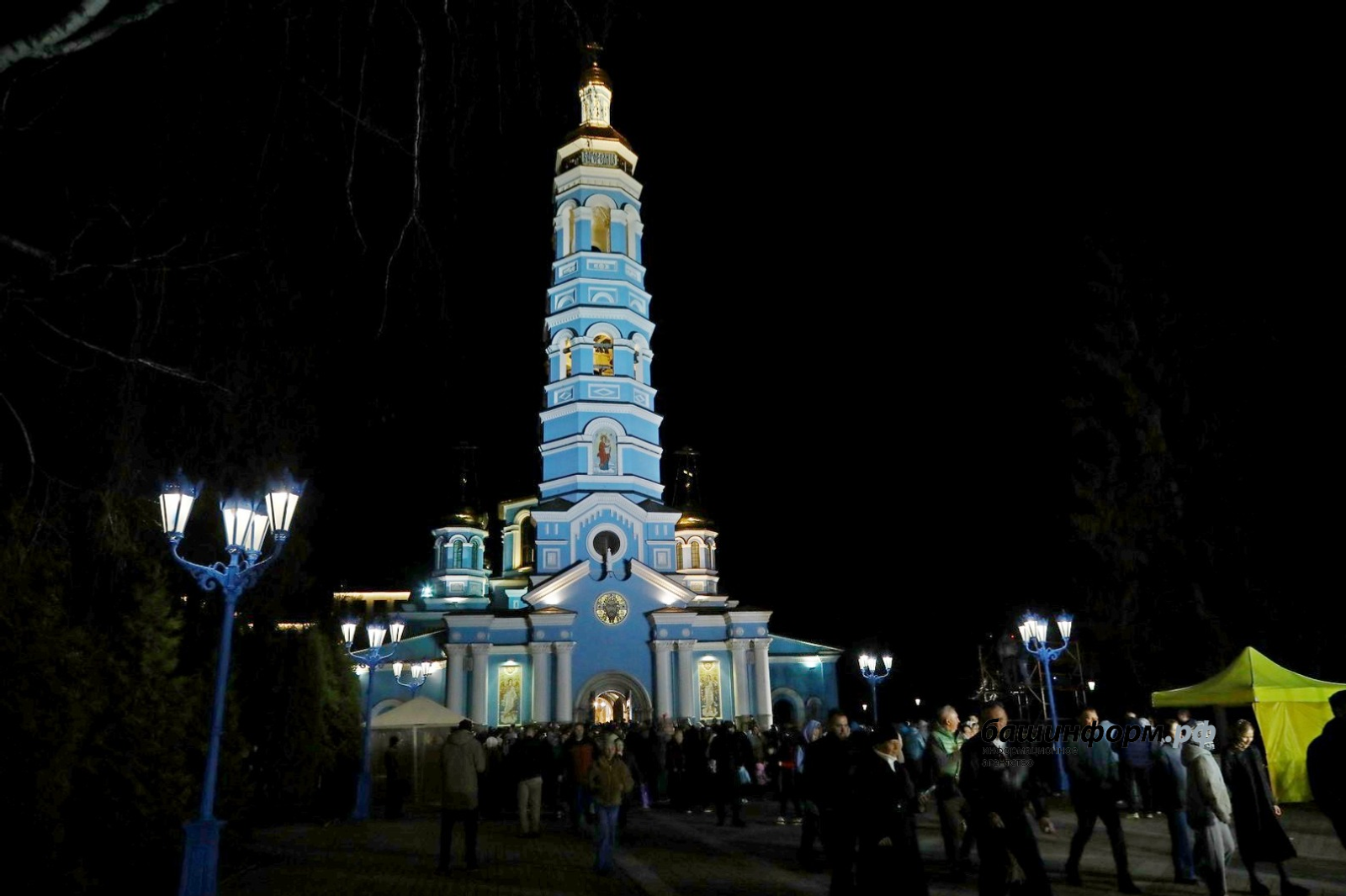 Глава Башкортостана поздравил православных с Пасхой