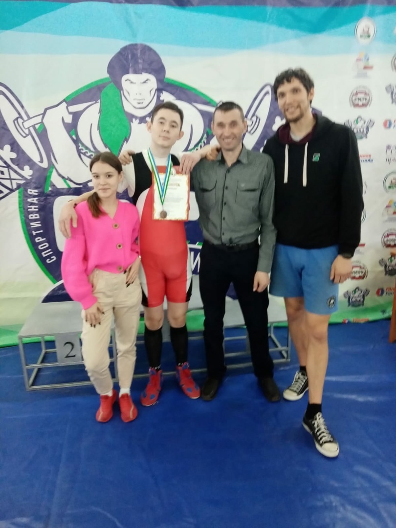 Альшеевские спортсмены - победители и призеры соревнований по силовому троеборью