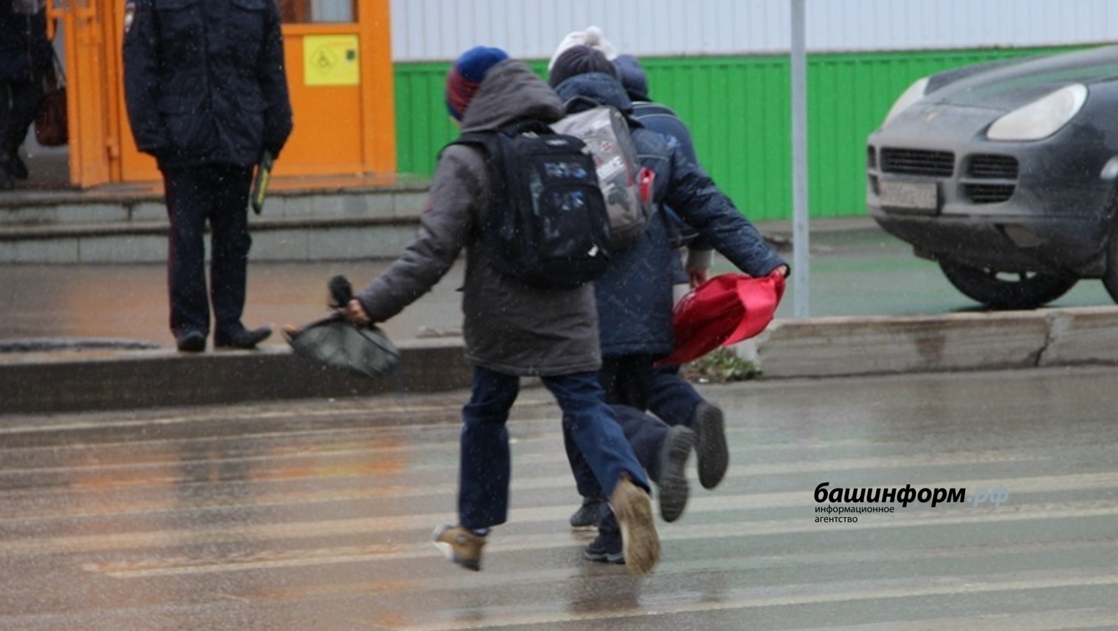 Глава Башкортостана поручил организовать досуг детей в каникулы