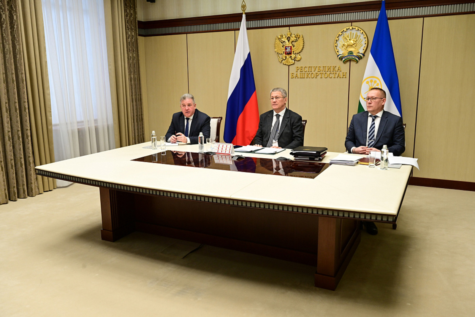 Хабиров принял участие в совещании с руководителями регионов ПФО